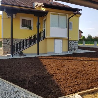 Uređenje i planiranje zemljišta, sjetva travnjaka i postavljanje batude uz kuću i ogradu cijena, Hrvatska