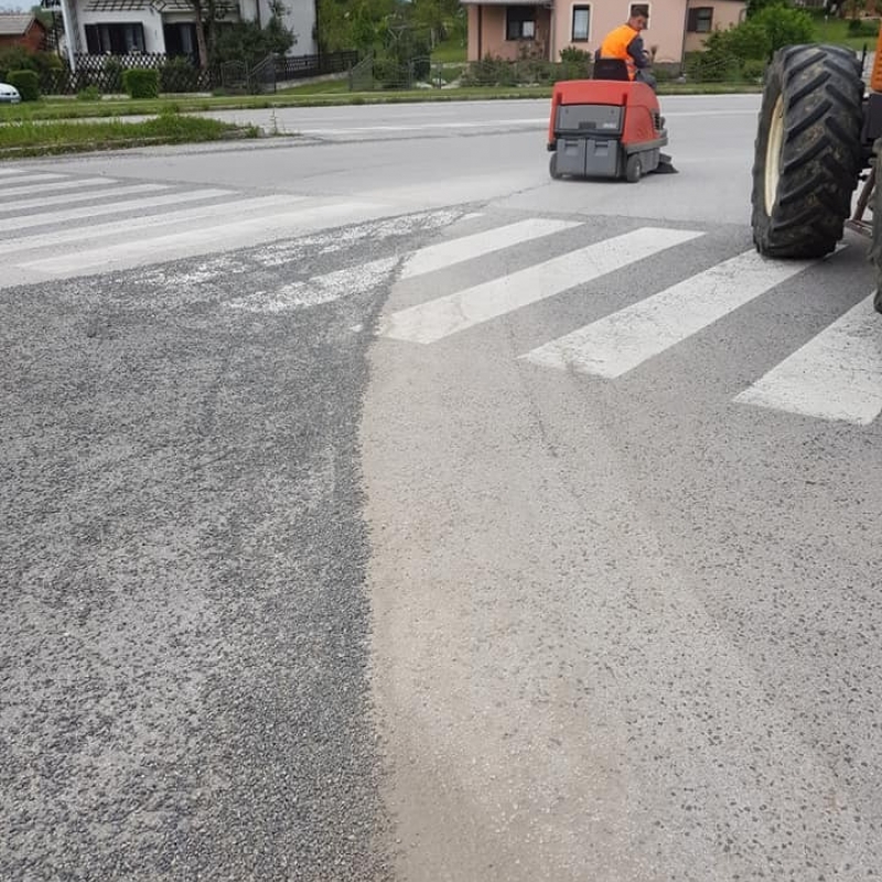 Uklanjanje sipine i ostalog otpada s javnih prometnih površina