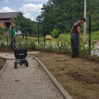 Projekt uređenja okoliša nove osnovne škole na Markuševcu cijena, Hrvatska