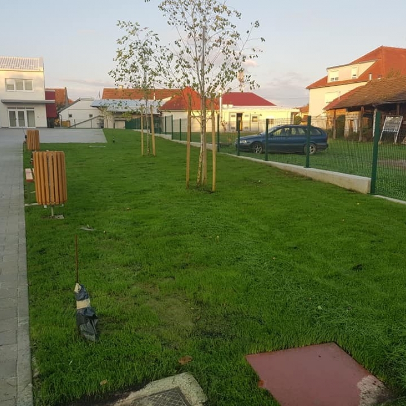 Prva košnja novog travnjaka