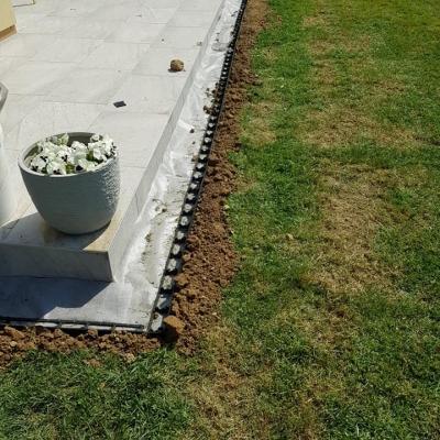 Postavljanje vrtnih rubnjaka - jasne granice između travnjaka i kamena uz kuću cijena, Hrvatska
