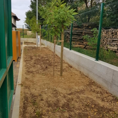 Sadnja stabala i sijanje travnjaka u novoizgrađenom reciklažnom dvorištu cijena, Hrvatska