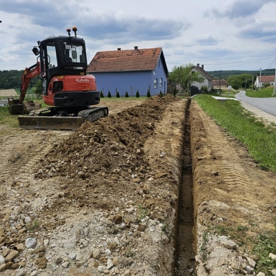 Zemljani radovi, čišćenja terena, planiranje i nasipavanje dvorišta, iskop temelja, rovova za instalacije, dovoz rasutih materijala cijena, Hrvatska