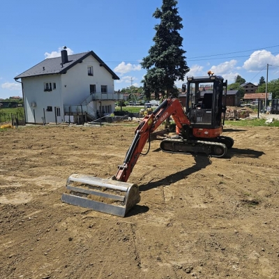 Zemljani radovi, čišćenja terena, planiranje i nasipavanje dvorišta, iskop temelja, rovova za instalacije, dovoz rasutih materijala cijena, Hrvatska