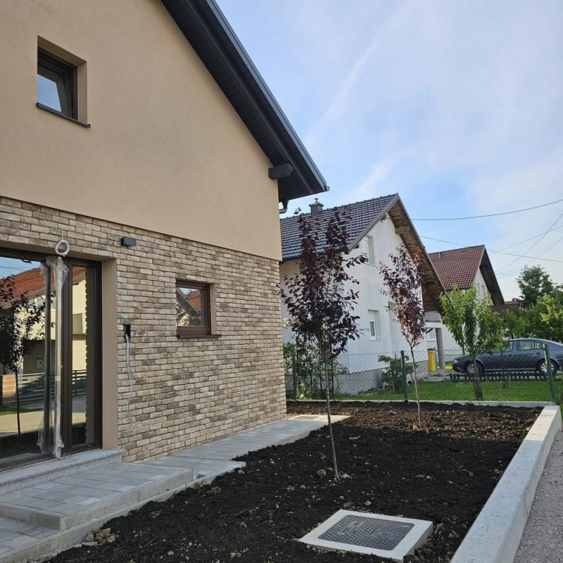 Uređenje okoliša, sadnja biljaka i travnjak