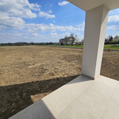 Zemljani radovi, planiranje i niveliranje 3000m2 dvorišta, dovoz humusa i izrada travnjaka cijena, Hrvatska