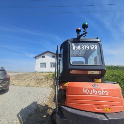 Izrada prilaznog puta, dvorišta i parkirališta kuće za odmor, planiranje zemljanog platoa za dječje i nogometno igralište cijena, Hrvatska