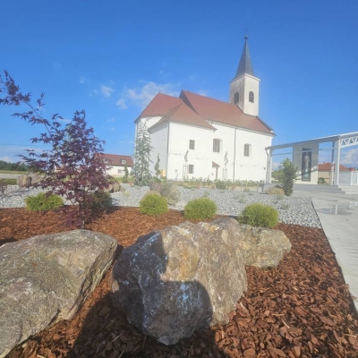 Projektiranje i izvedba okoliša vanjskog svetišta - zemljani radovi, sadnja biljaka i stabala, izrada ukrasnih gredica i modernog kamenjara cijena, Hrvatska