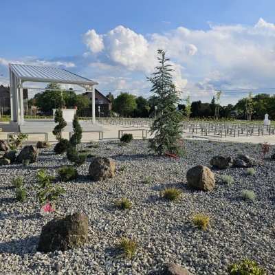 Projektiranje i izvedba okoliša vanjskog svetišta - zemljani radovi, sadnja biljaka i stabala, izrada ukrasnih gredica i modernog kamenjara cijena, Hrvatska
