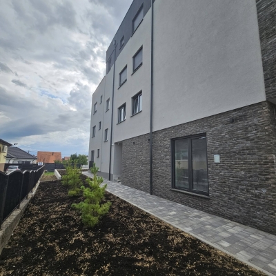 Dovoz zemlje, planiranje i hortikultura oko nove zgrade cijena, Hrvatska